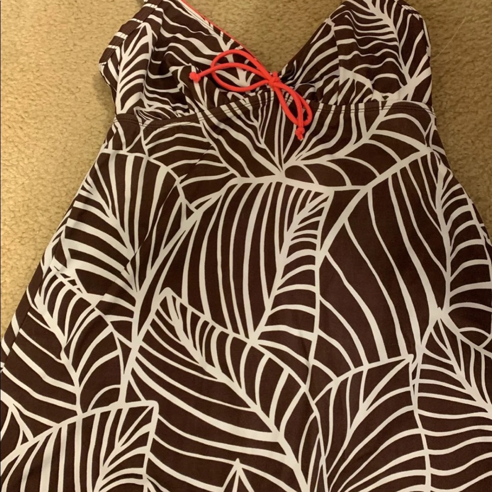 One piece swim suit